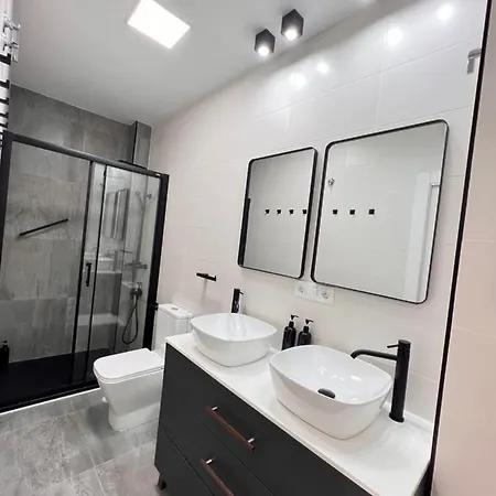 Centro Historico Especial Grupos Parking Gratis Picasso 01-3d Apartment *